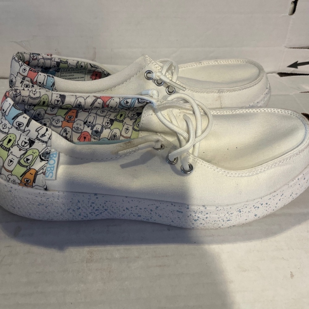 Skechers‎ BOBS Skipper Hang Out White Dog Print Sneakers 114183 Womens 7